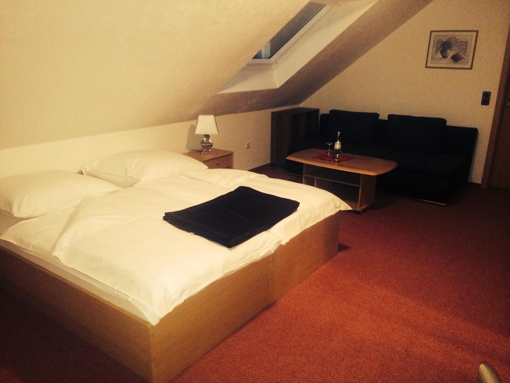 Hotel Friesenhof Westoverledingen Quarto foto