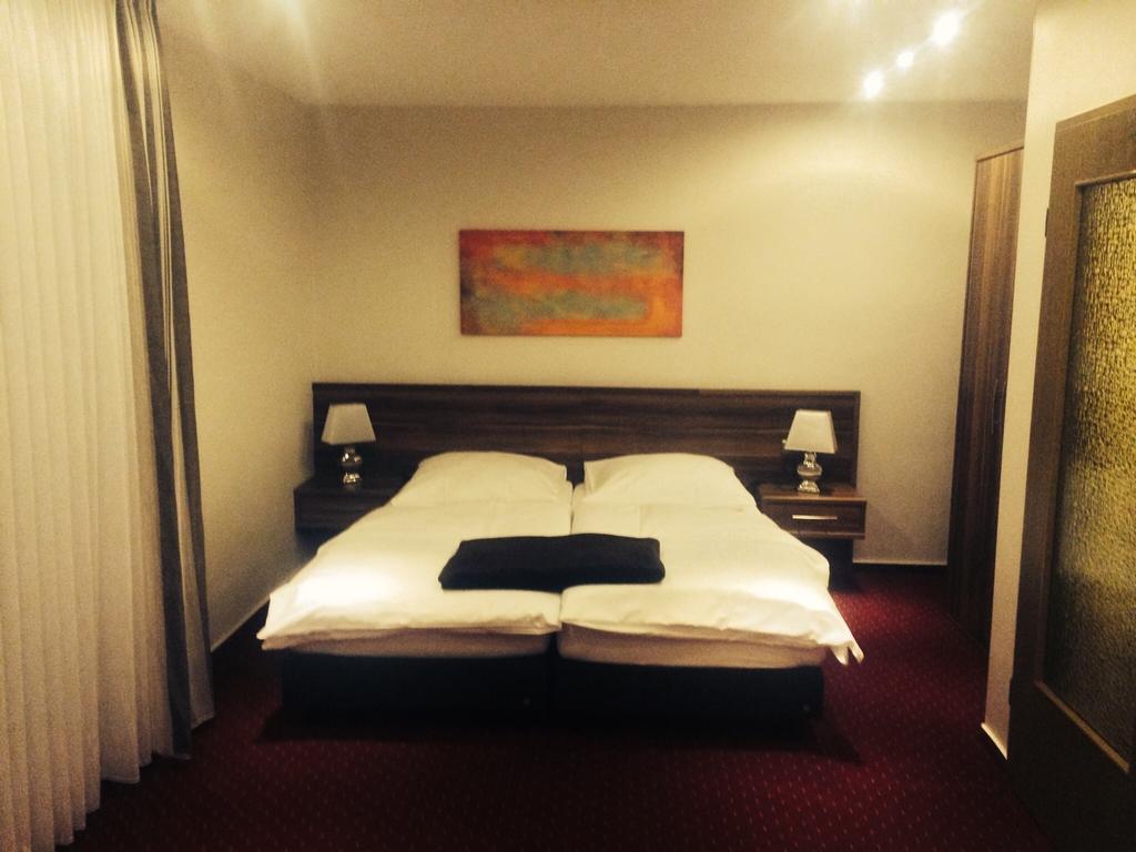 Hotel Friesenhof Westoverledingen Quarto foto